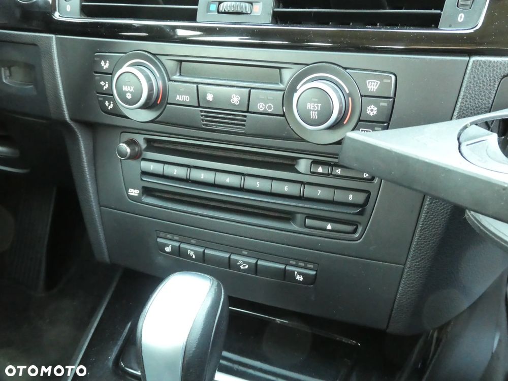 BMW Seria 3 335i xDrive - 11