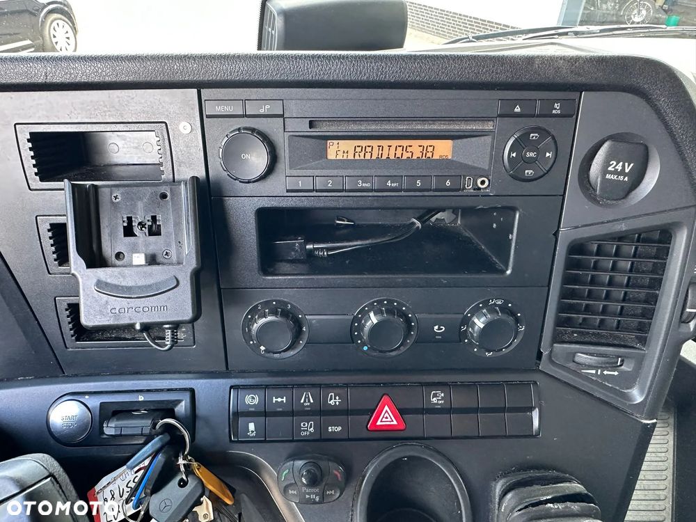 Mercedes-Benz Antos 1824 CARRIER VECTOR 1850 DRZWI + winda i 2x drzwi boczne / 8.35m / z Holandii / Axor man Tgm T1000-R THERMO King Supra 1850 1150 - 18