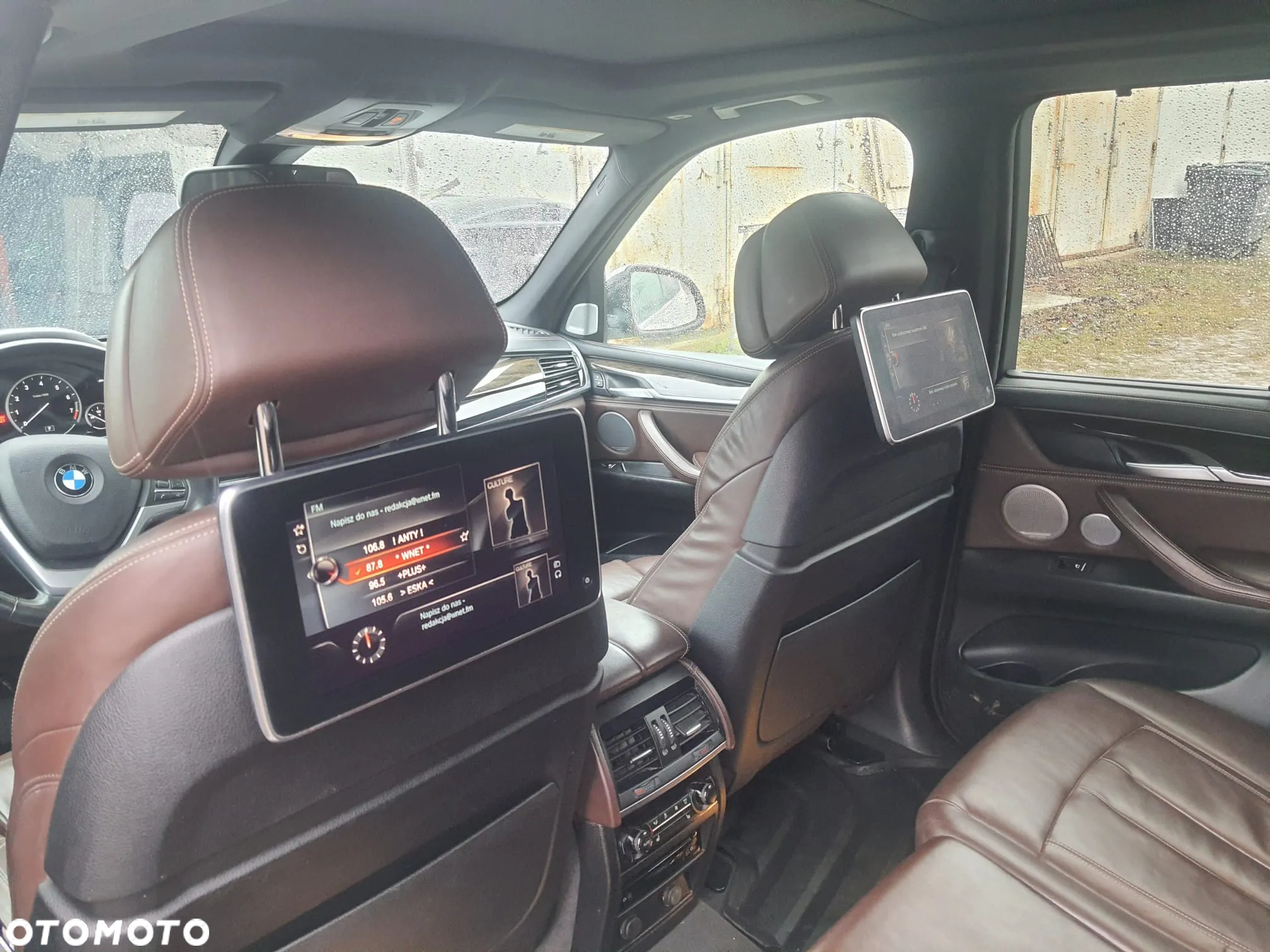 BMW X5 xDrive50i - 16