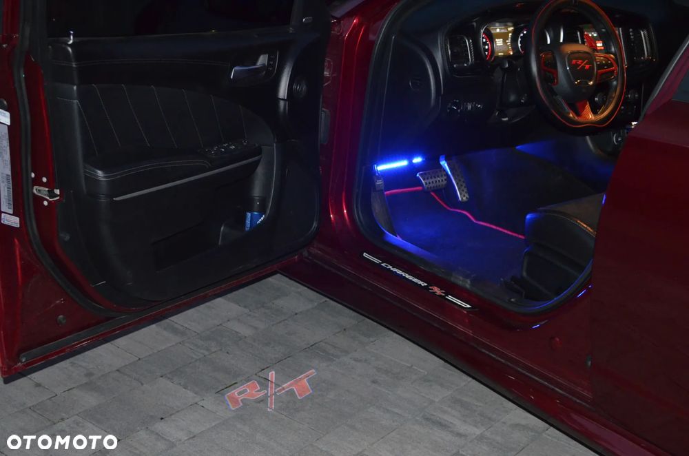 Dodge Charger 5.7 R/T - 19
