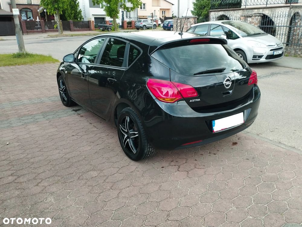 Opel Astra 1.4 EcoFLEX Edition - 4