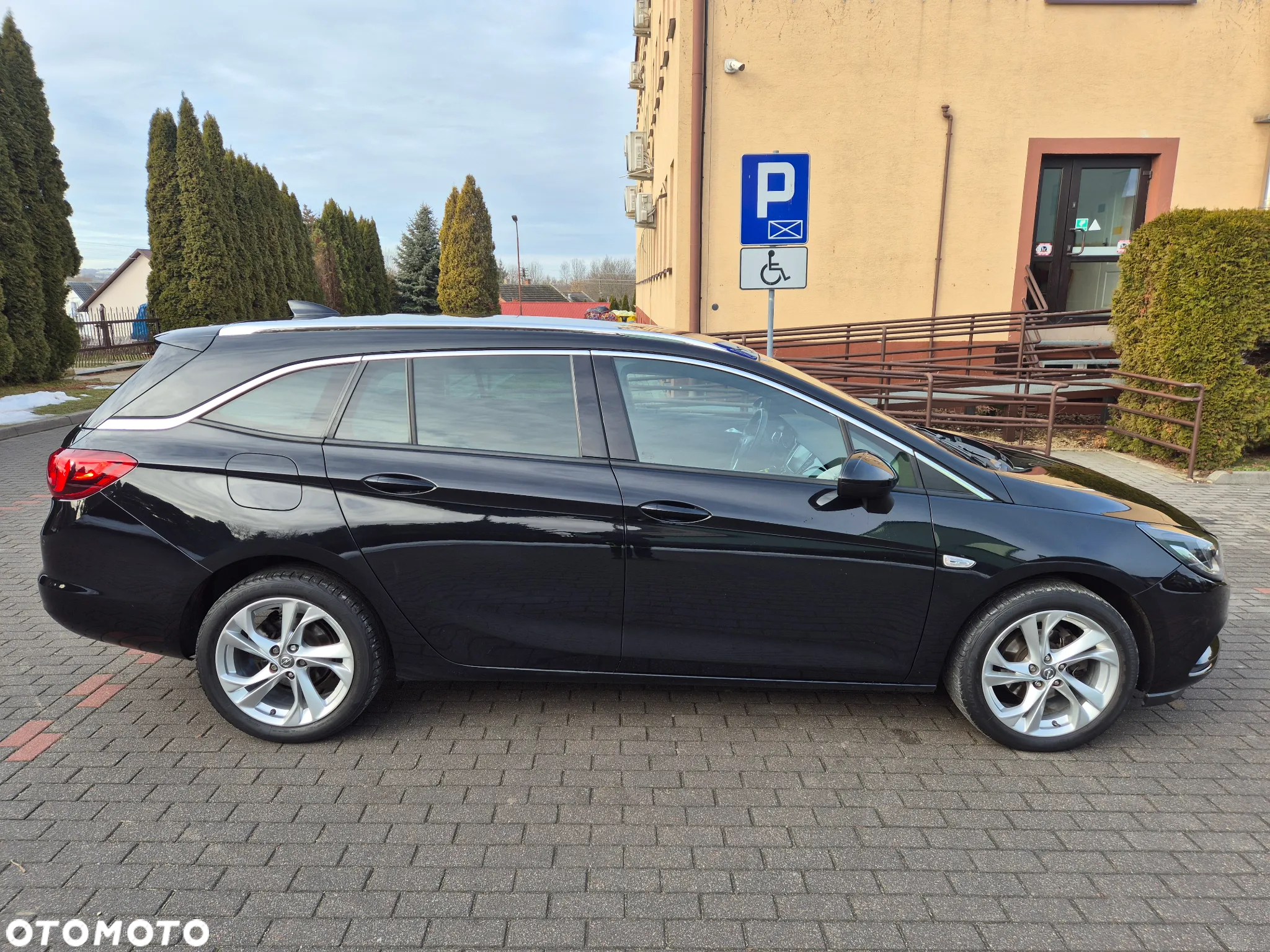 Opel Astra 1.4 Turbo Sports Tourer Edition - 11