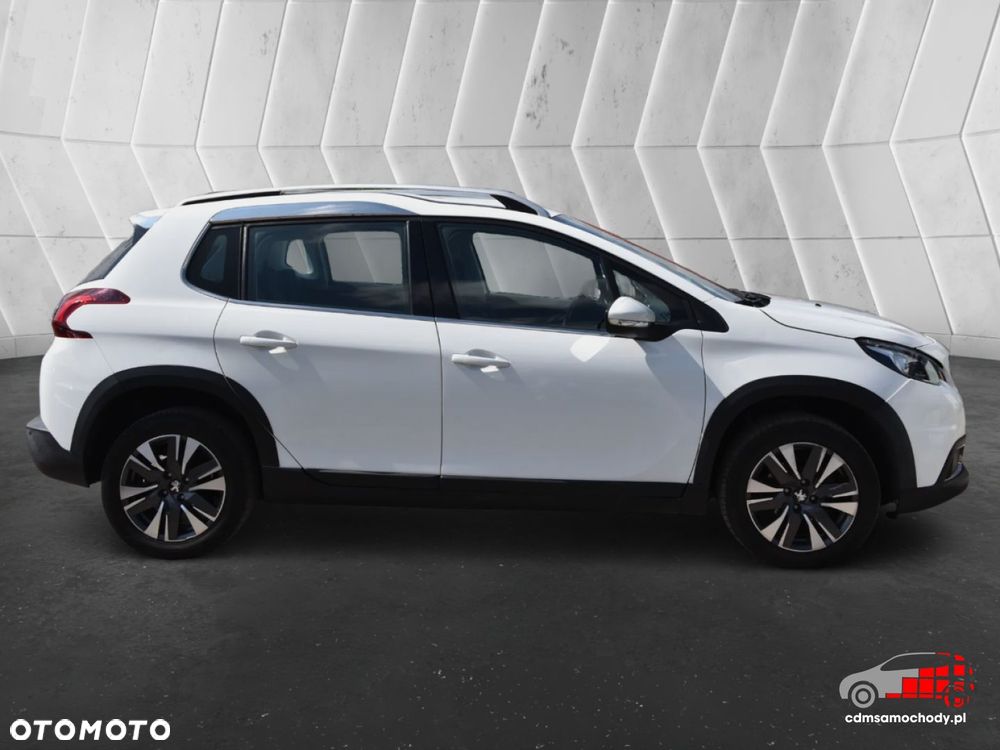 Peugeot 2008 - 11