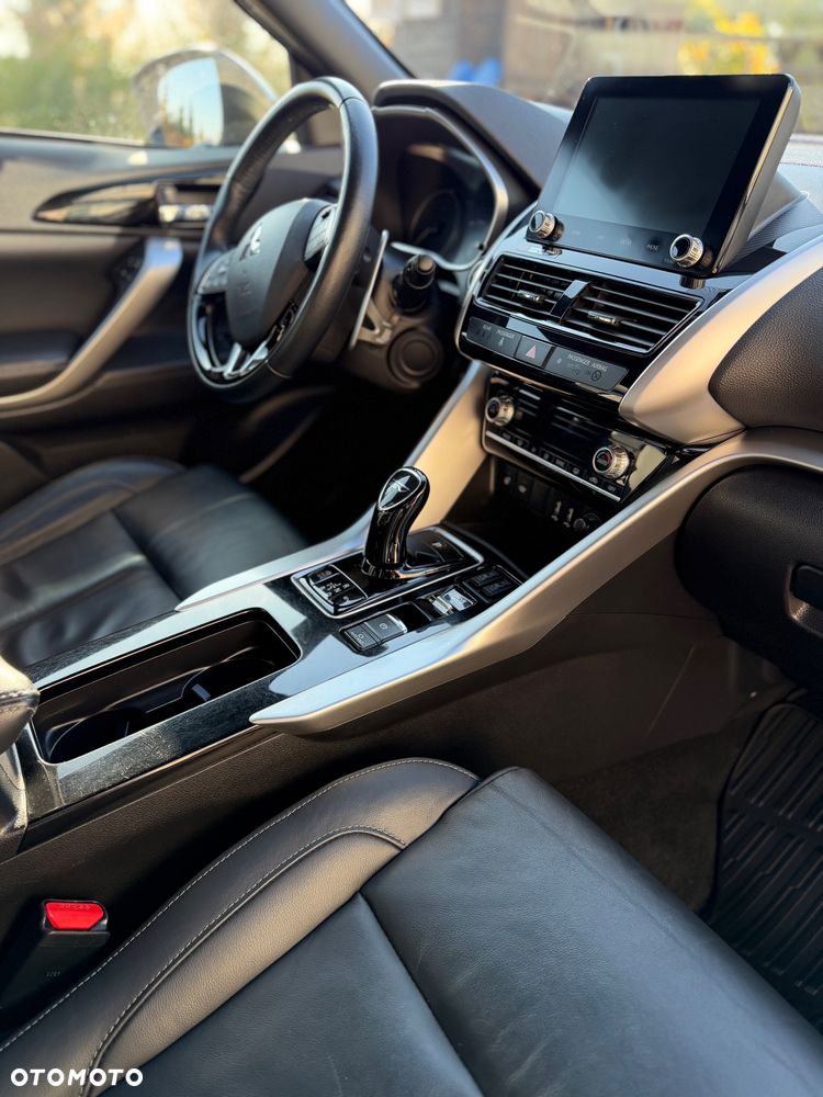 Mitsubishi Eclipse Cross - 8