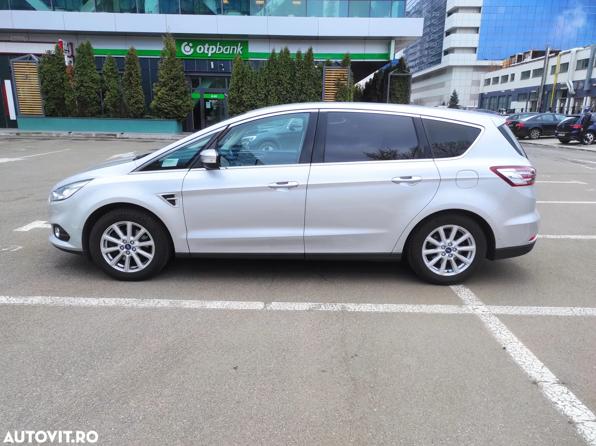 Ford S-Max 2.0 TDCi Titanium - 25