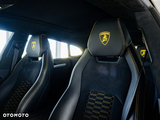 Lamborghini Urus - 8