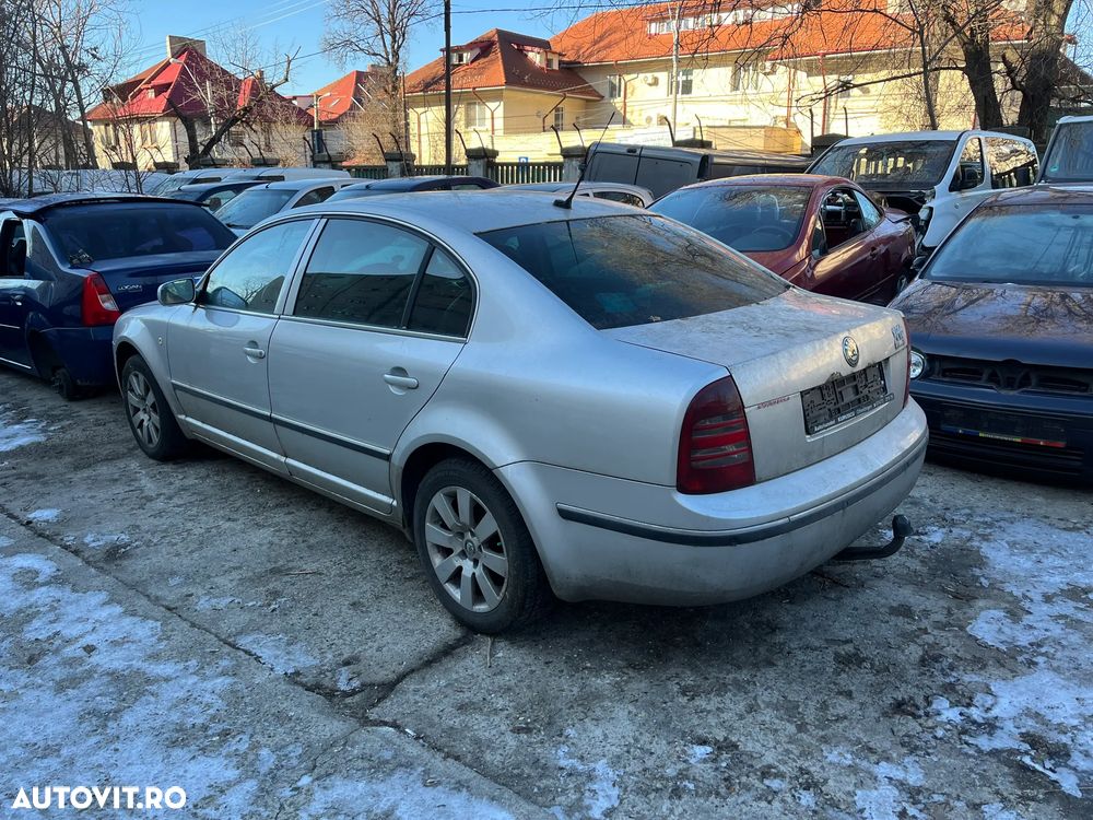 Dezmembrez Skoda Superb 1 gri argintiu 2,5 TDI 2004 - 2