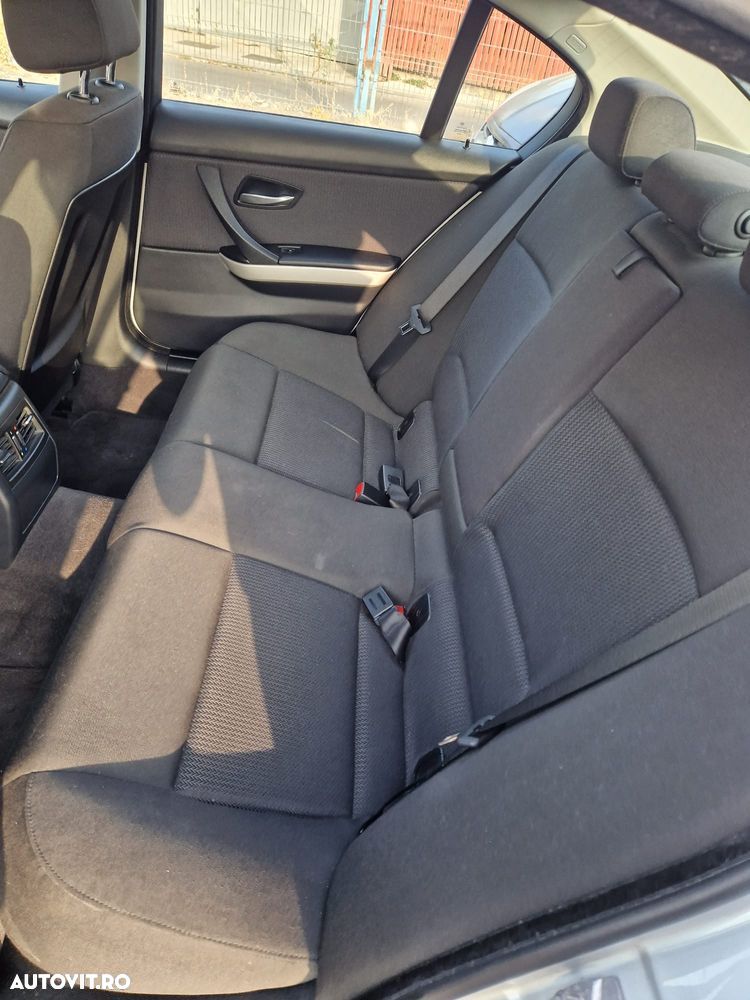 BMW Seria 3 - 12