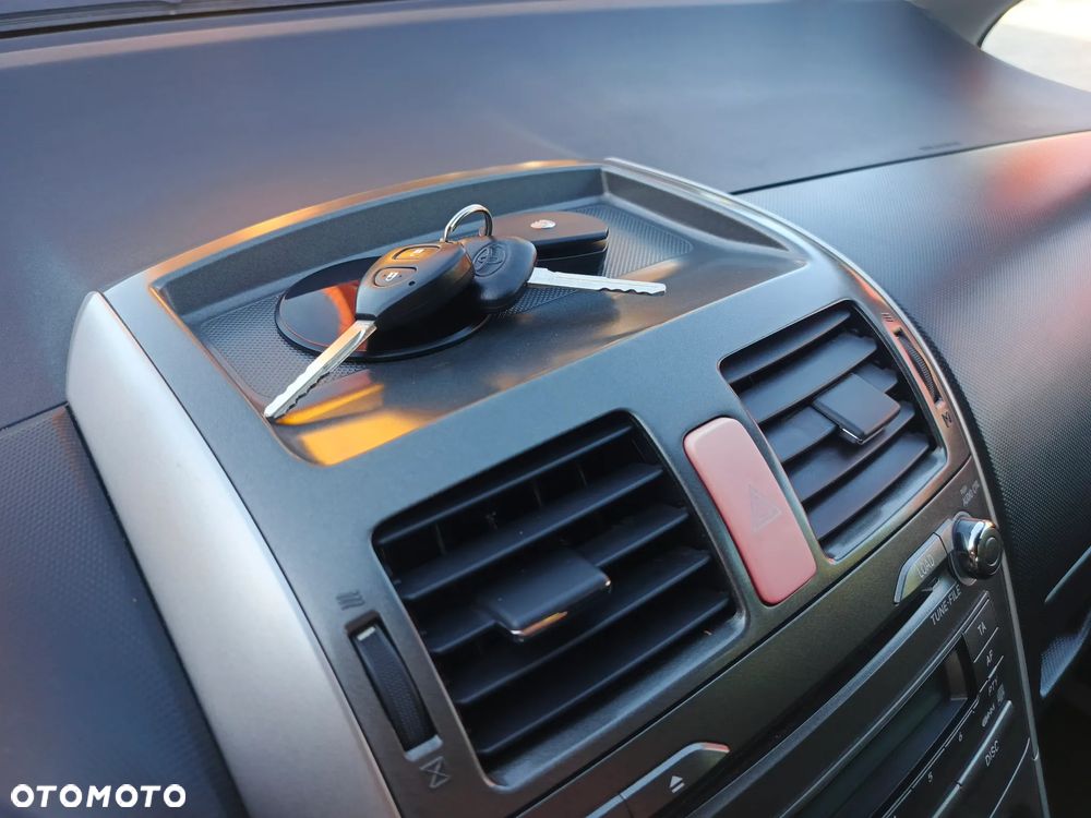 Toyota Auris 1.4 VVT-i Terra - 20