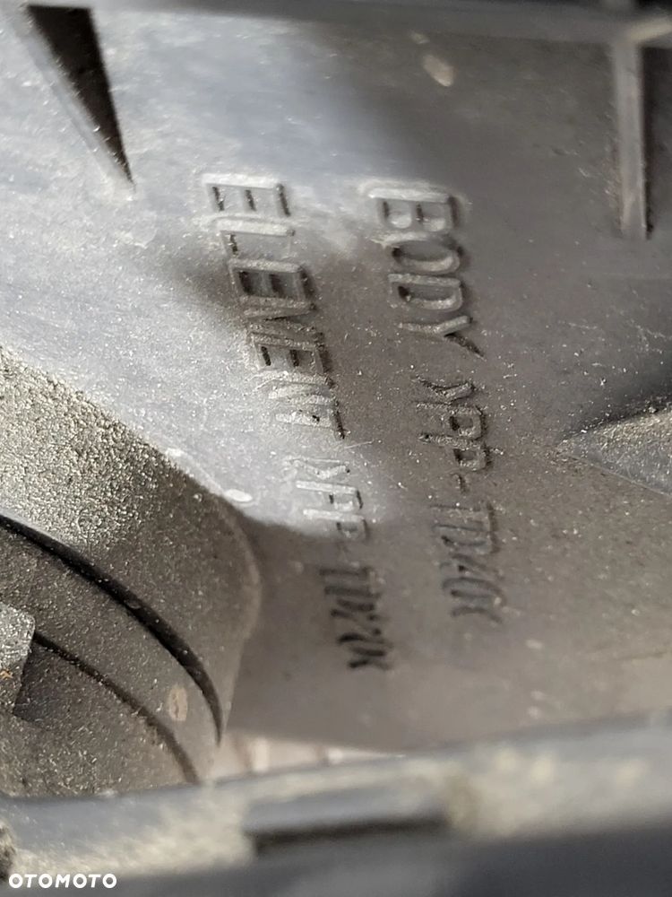 Mitsubishi L200 IV 2.5 Obudowa Filtra Powietrza - 7