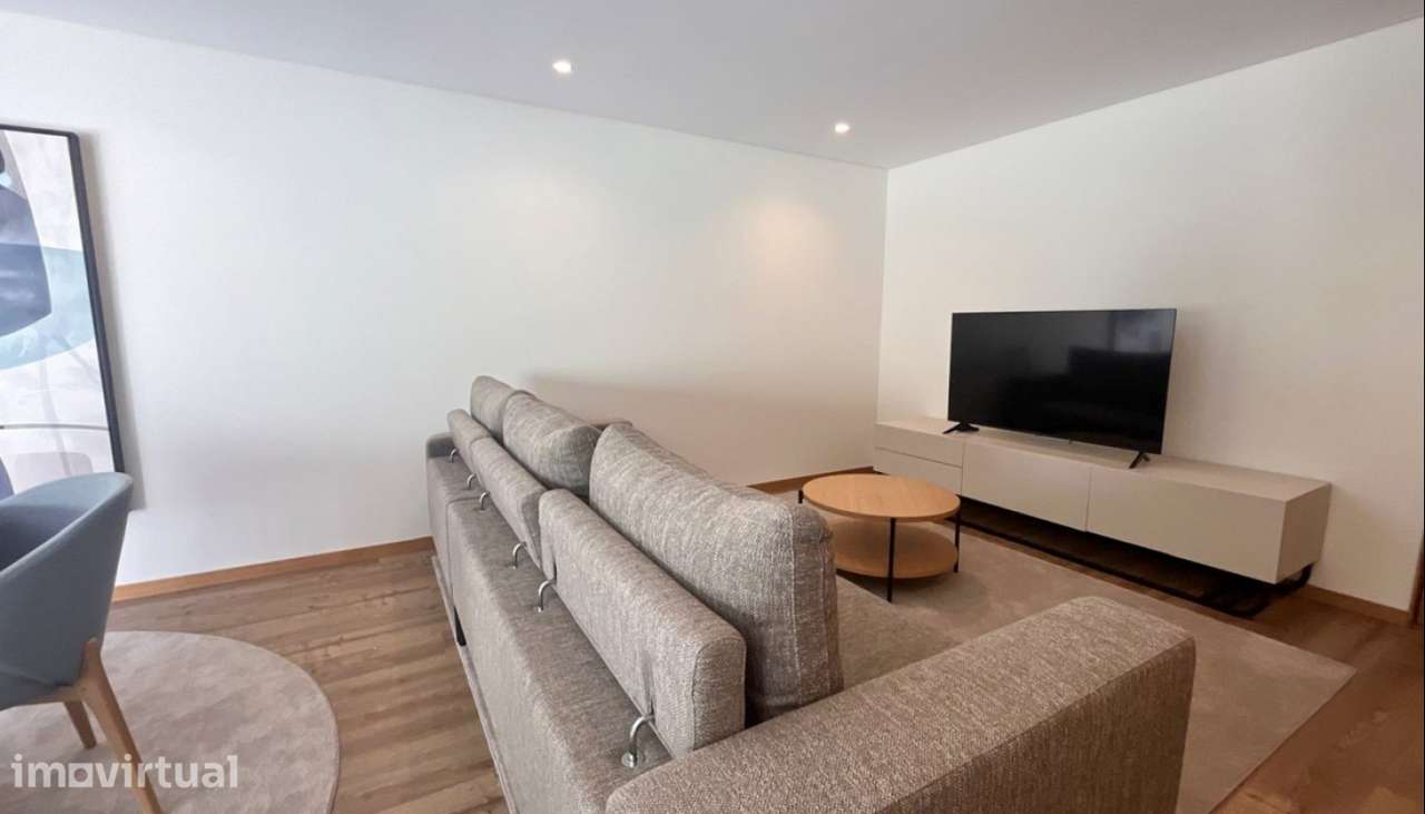 Venda de Apartamento T2 novo, próximo da praia, Caxinas, Vila do Cond - Grande imagem: 4/22