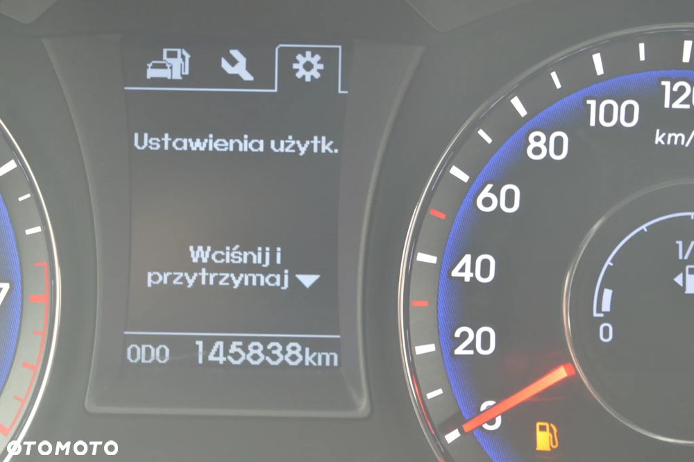 Hyundai i40 Kombi blue 1.6 Family+ - 30