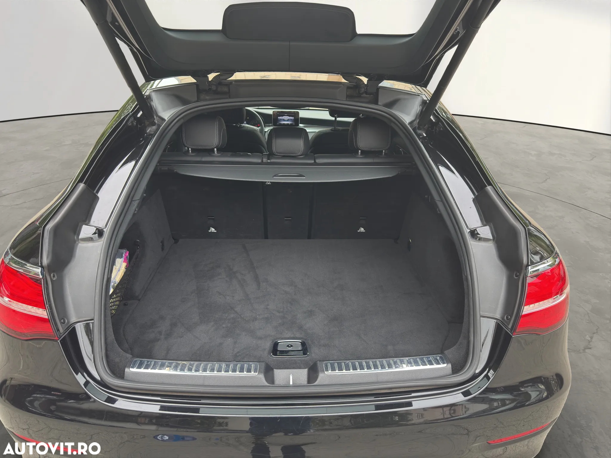 Mercedes-Benz GLC Coupe 250 4Matic 9G-TRONIC - 30