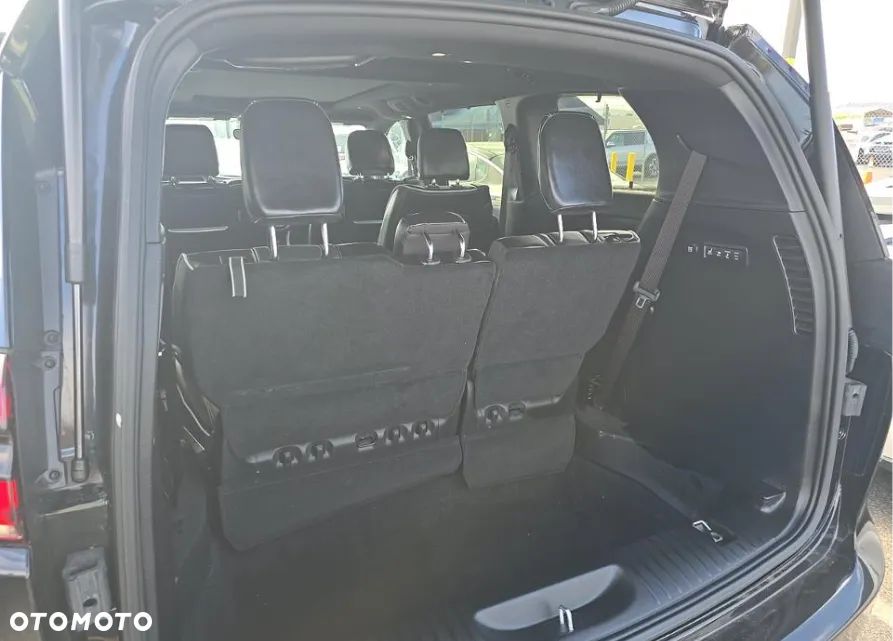 Chrysler Pacifica - 12