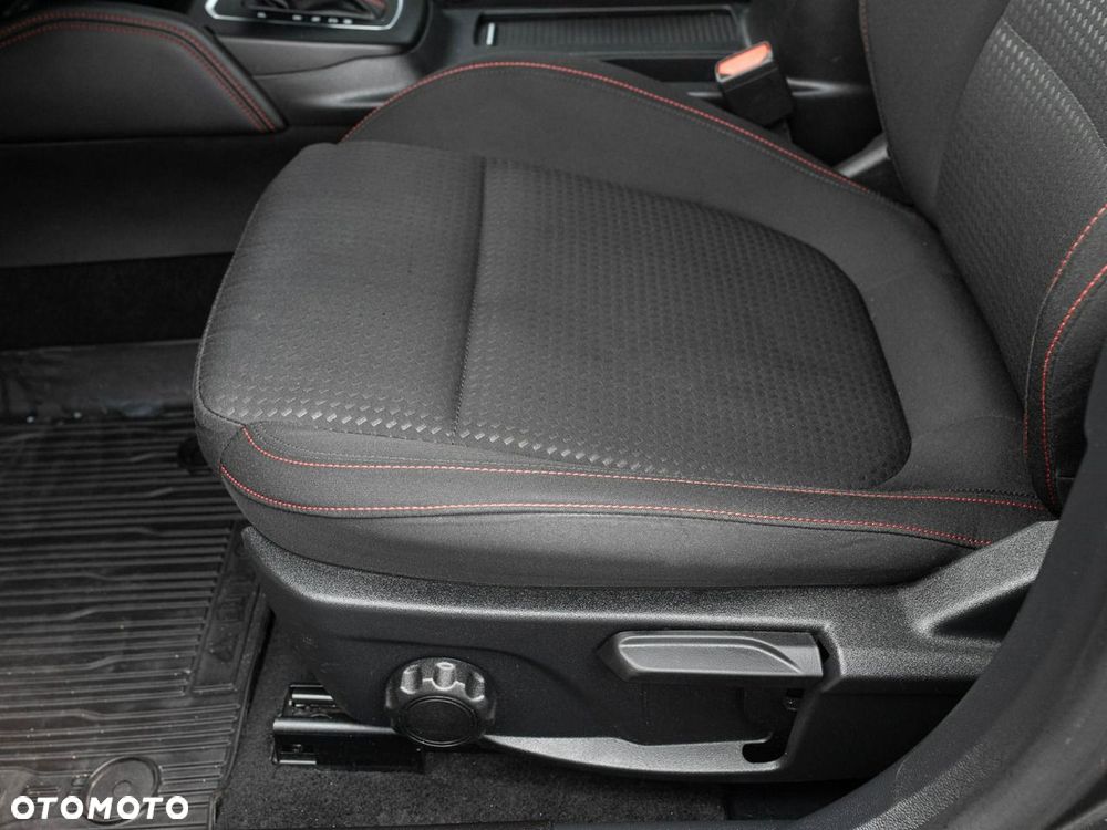 Ford Focus - 11