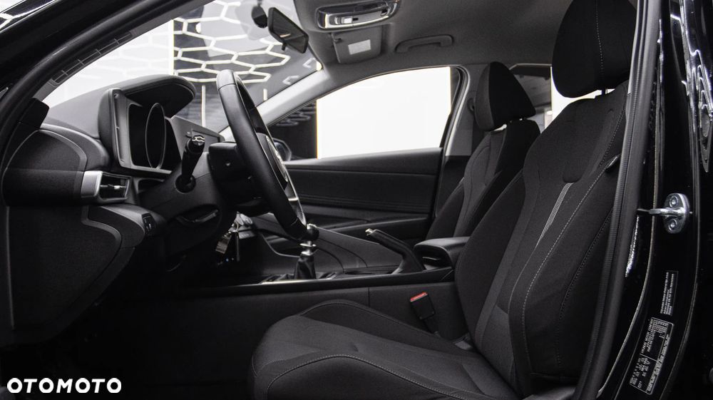 Hyundai Elantra 1.6 Modern - 13
