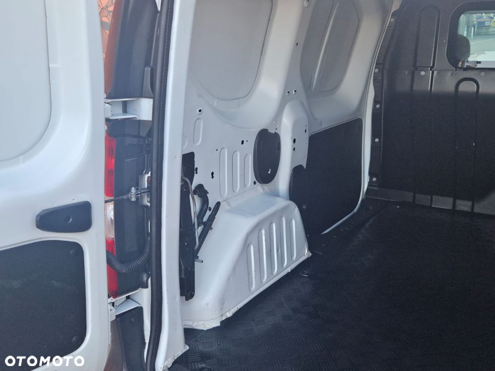 Dacia Dokker - 22