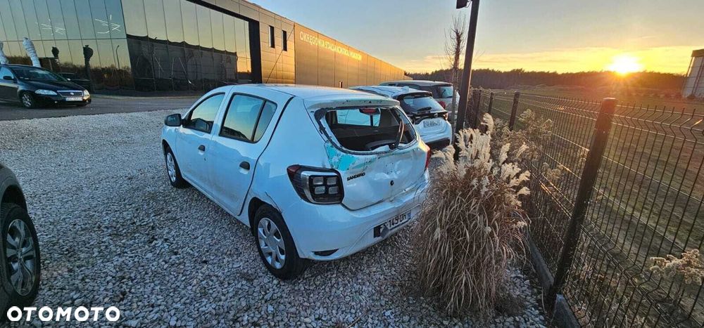 Dacia Sandero - 4