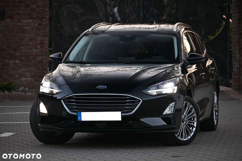 Ford Focus SW 2.0 TDCi Titanium ASS PowerShift - 2