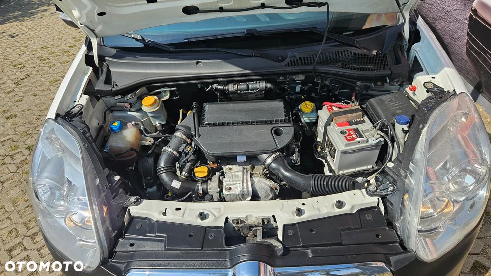 Opel COMBO - 13