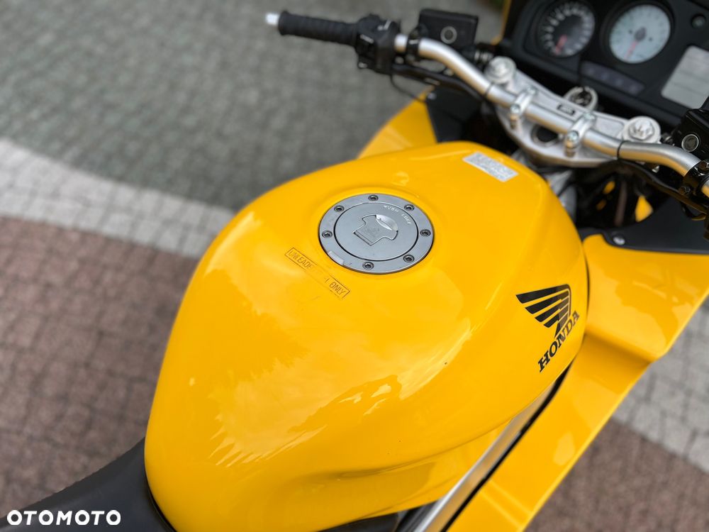 Honda VFR - 15