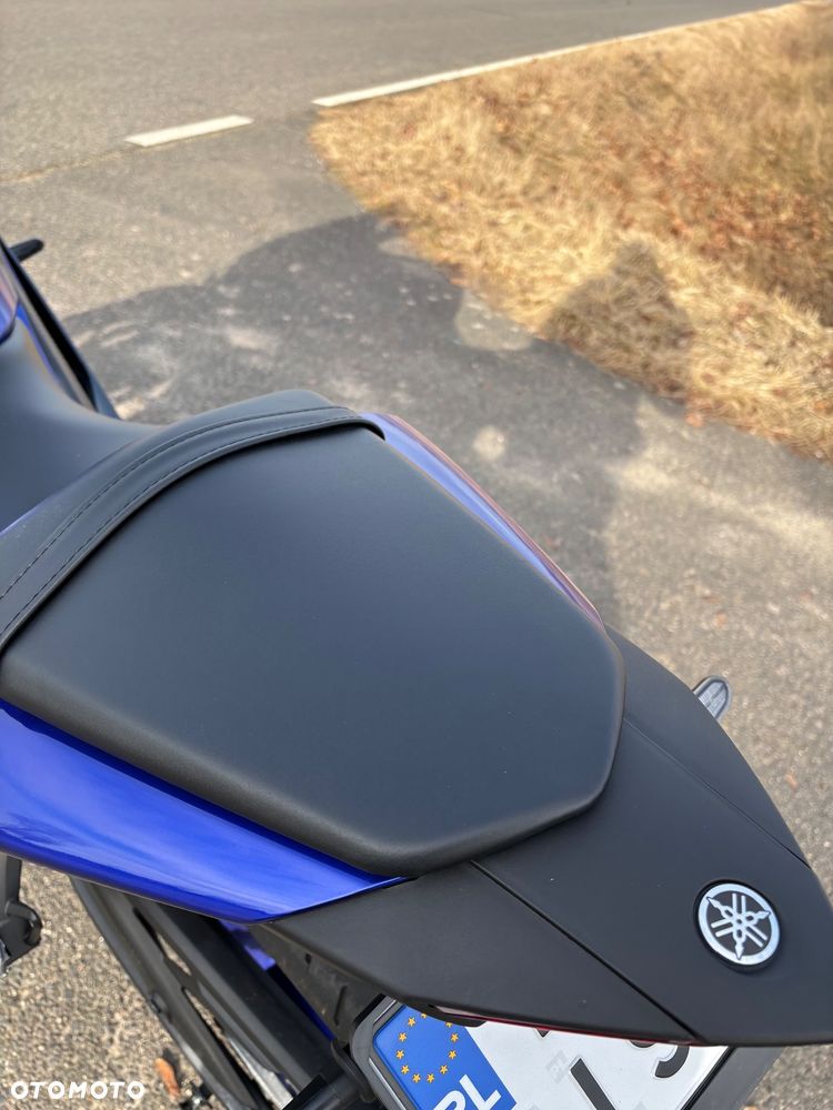 Yamaha R3 - 10