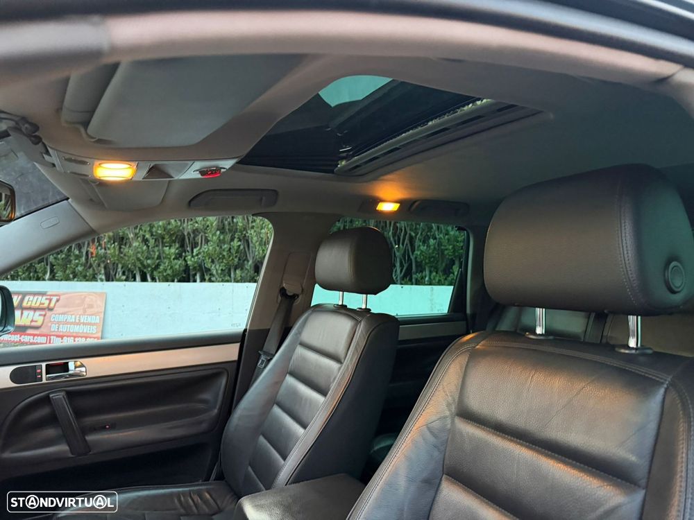 VW Touareg 3.0 TDI V6 Tiptronic - 6