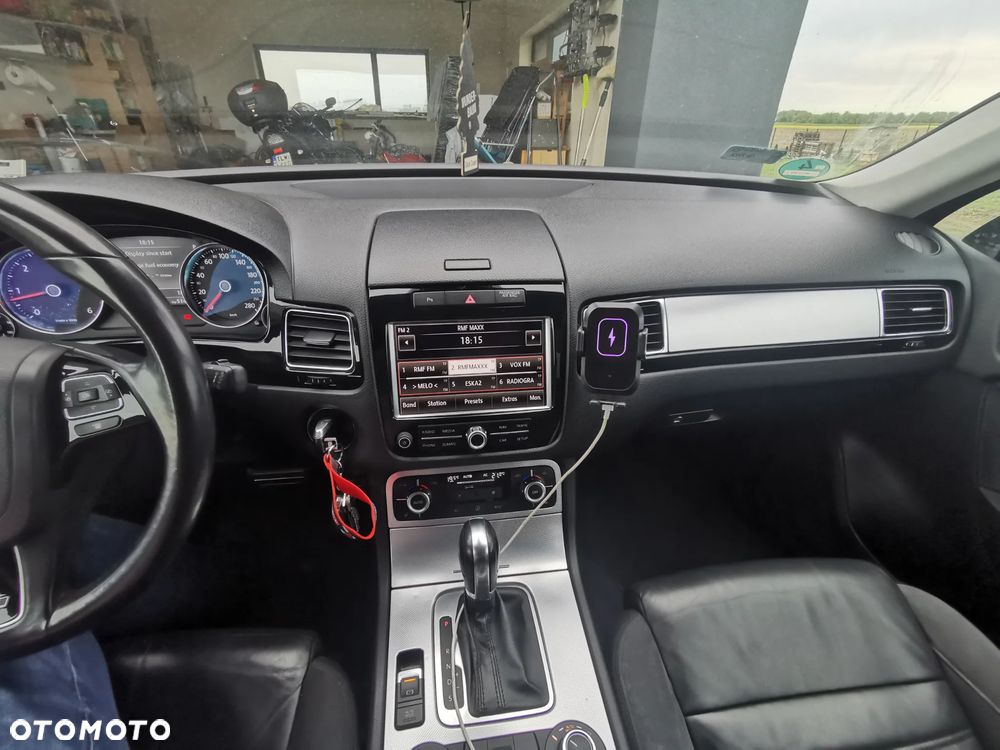 Volkswagen Touareg 3.0 V6 TDI BMT R-Style - 10