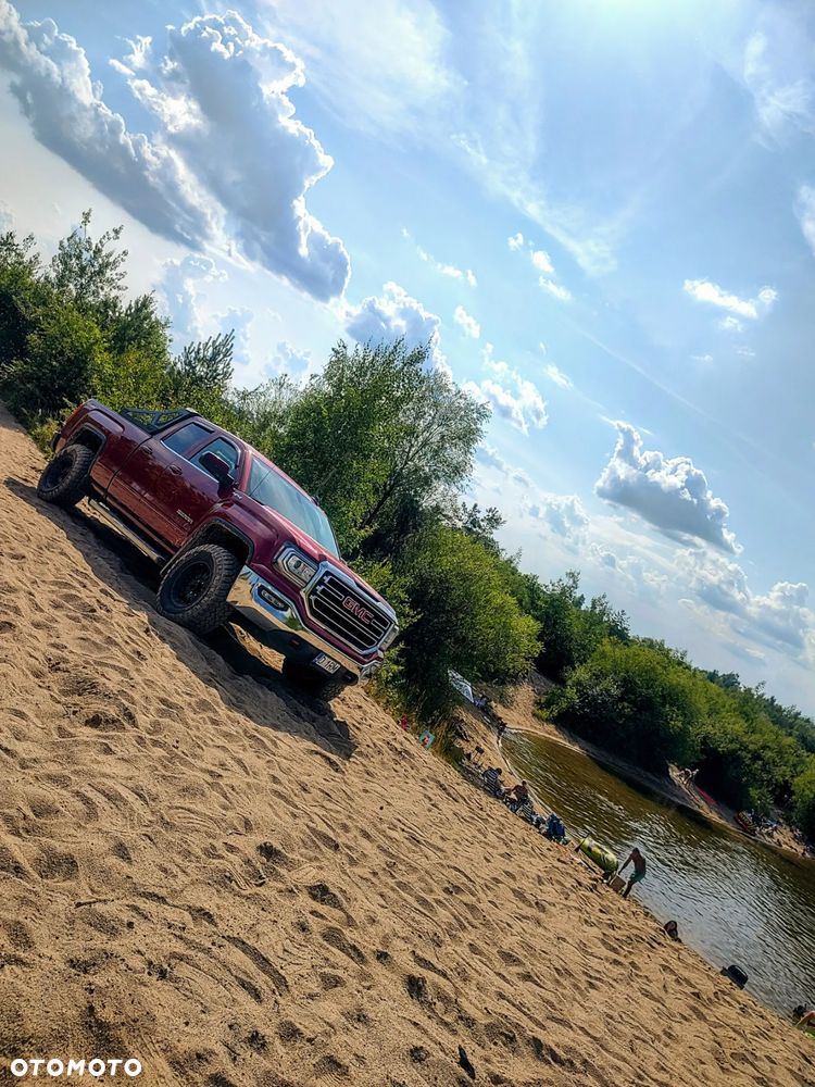 GMC Sierra - 16