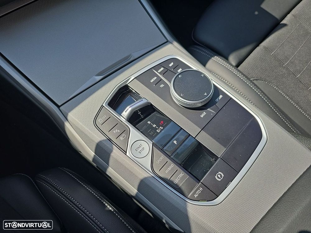 BMW 320 e Auto - 17