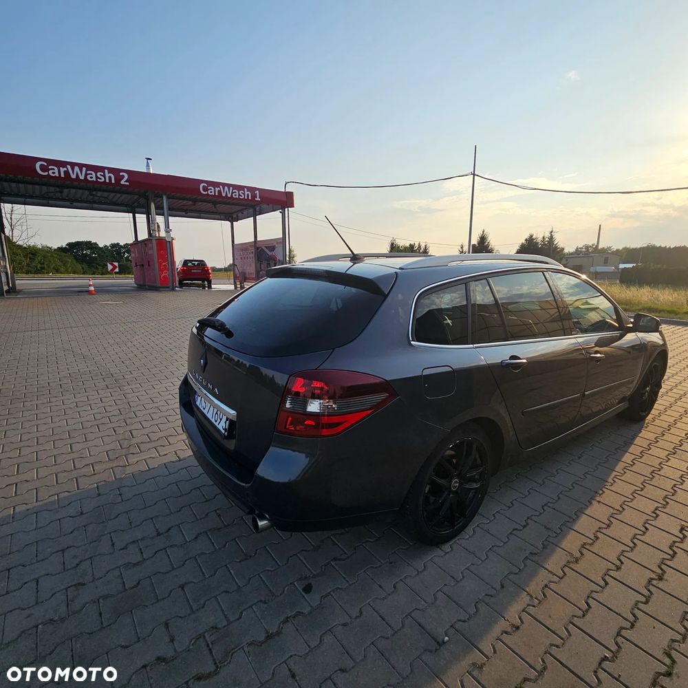Renault Laguna dCi 180 FAP GT - 25