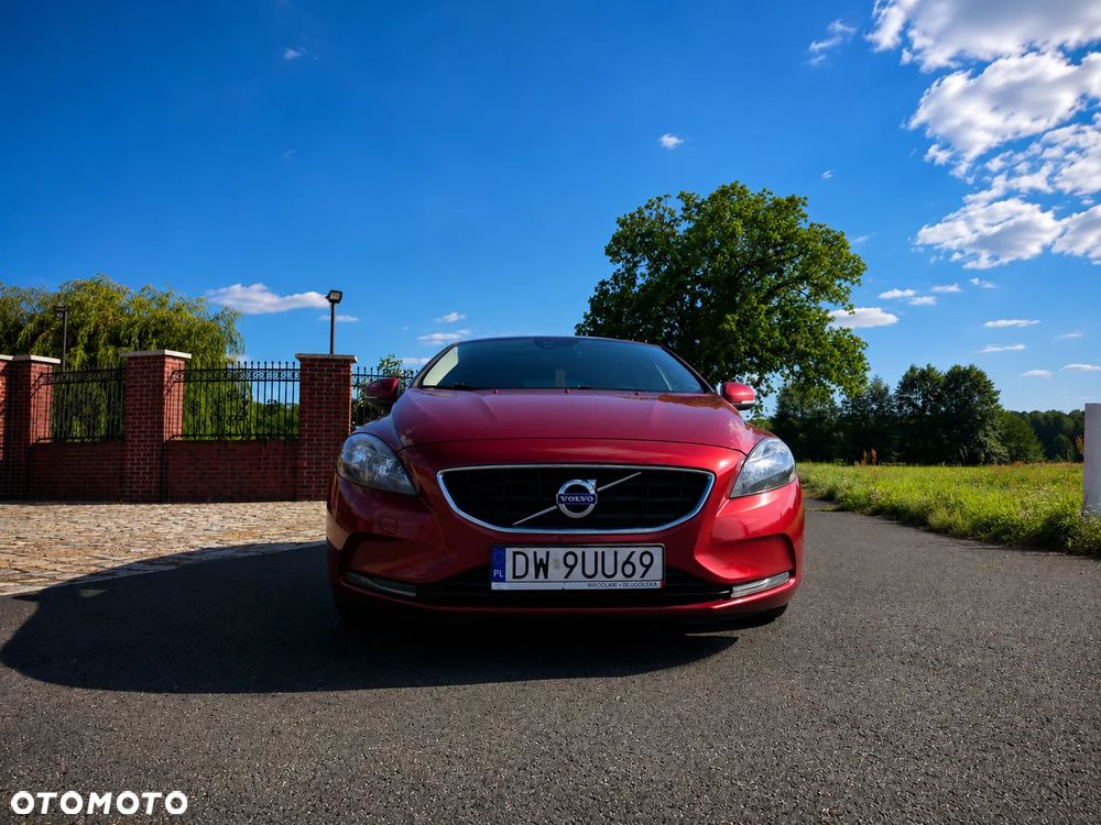 Volvo V40 D2 Drive-E R-Design Momentum - 3