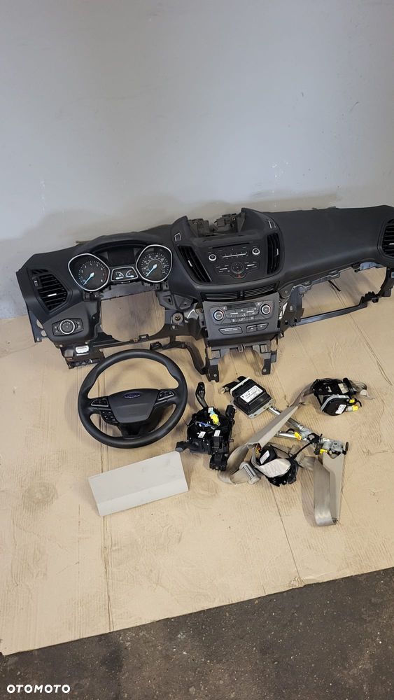 Ford escape kuga mk3 2017rok deska konsoleta air bag pasy konsolet orginal - 2