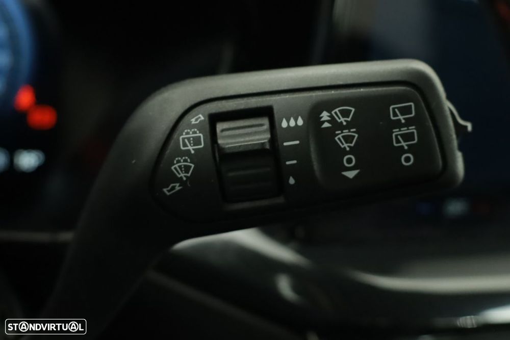 Ford Focus 1.0 EcoBoost MHEV ST-Line X - 18