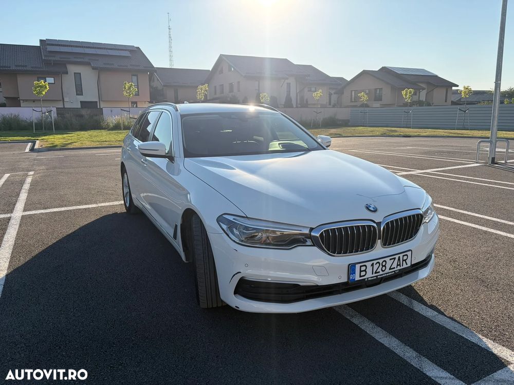 BMW Seria 5 520d xDrive Aut. Luxury Line - 2