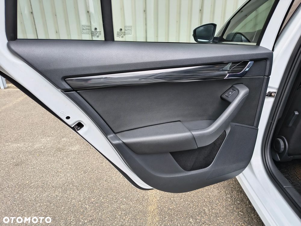 Skoda Octavia 2.0 TSI GPF Style DSG - 21