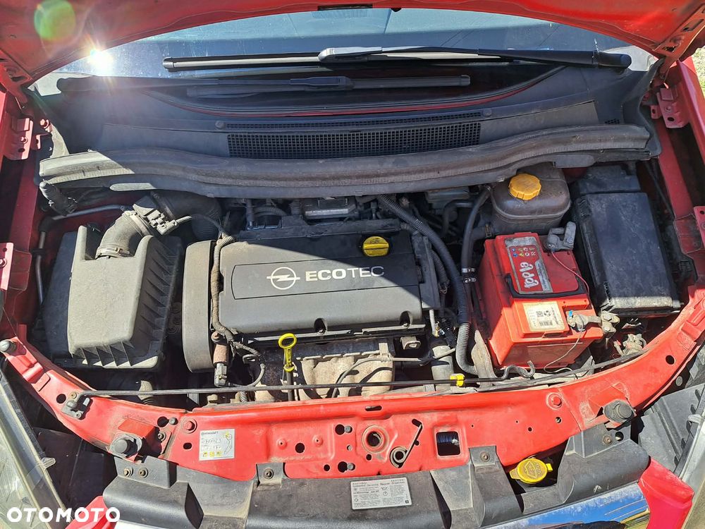 Opel Zafira - 16