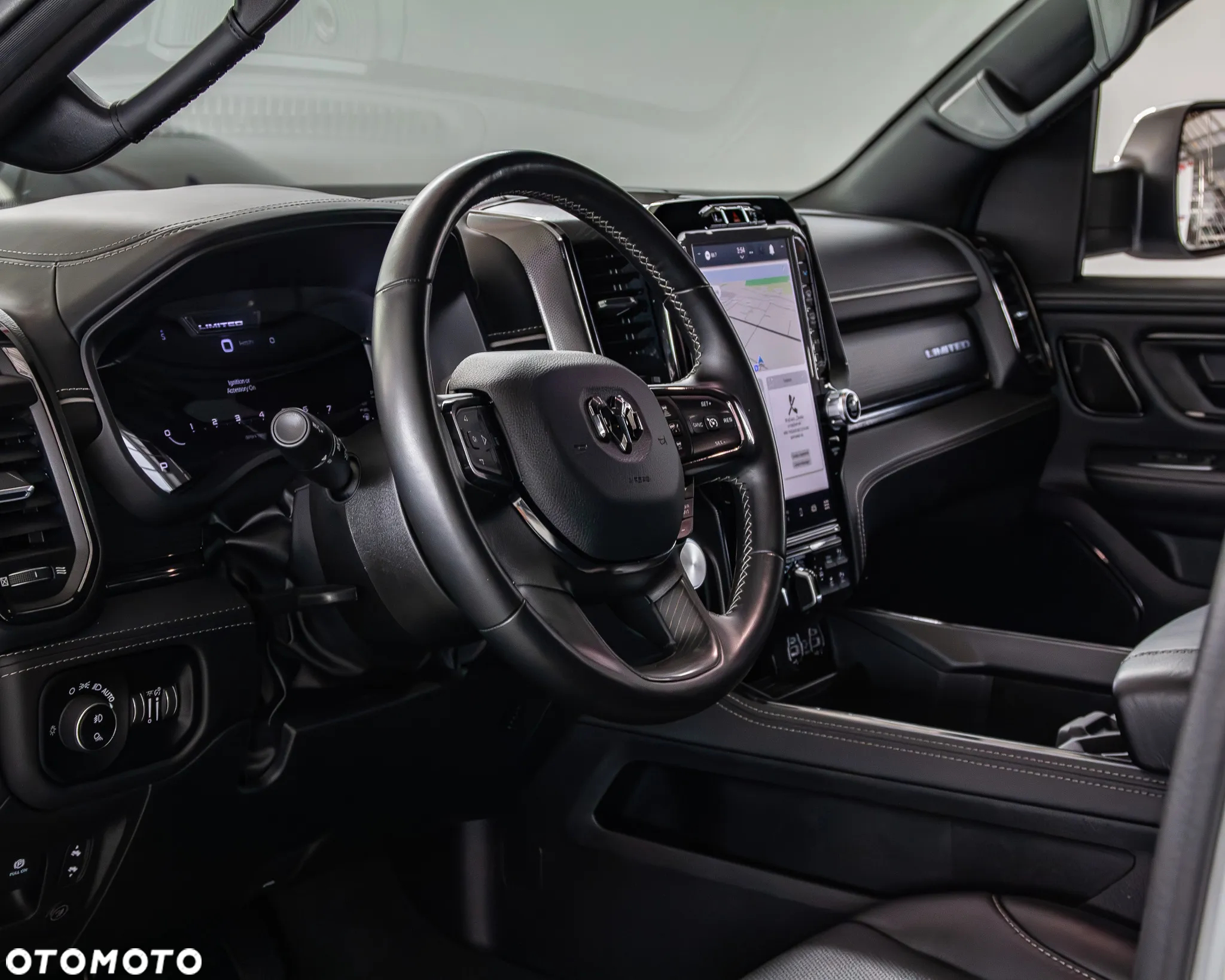 RAM 1500 Crew Cab Limited - 9
