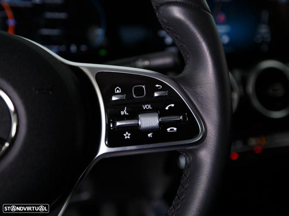 Mercedes-Benz GLA 180 7G-DCT Progressive - 19