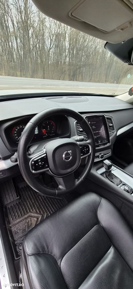 Volvo XC 90 D5 AWD Geartronic Momentum - 13