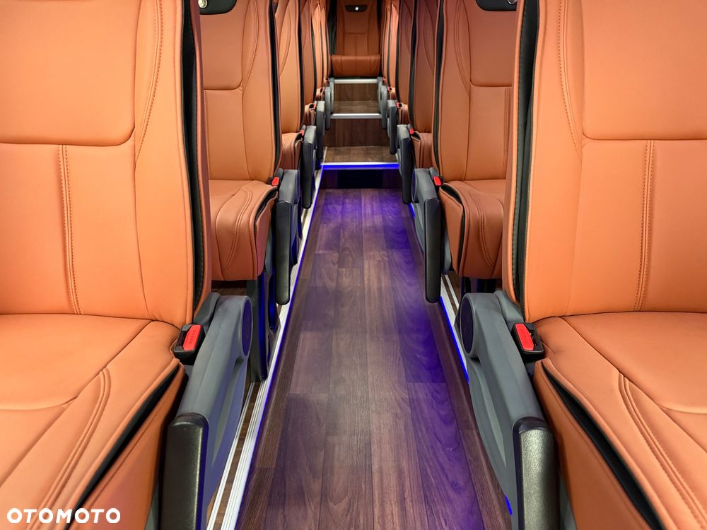 Mercedes-Benz Sprinter 519 - 28