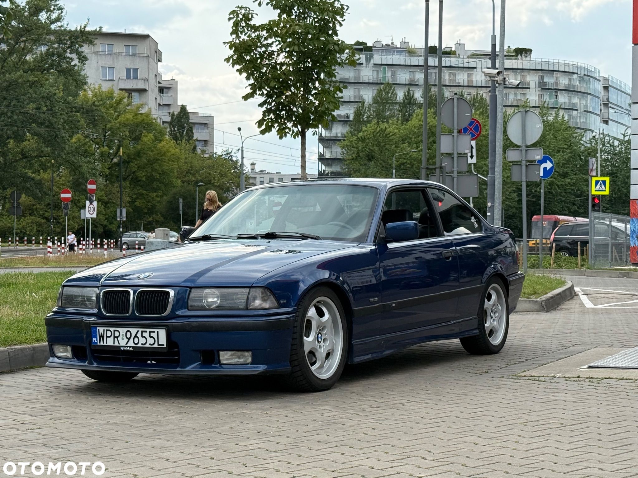 BMW Seria 3 320i Cabriolet - 1