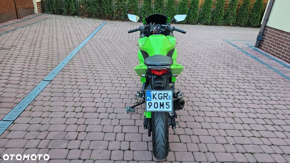 Kawasaki Ninja 250R - 28