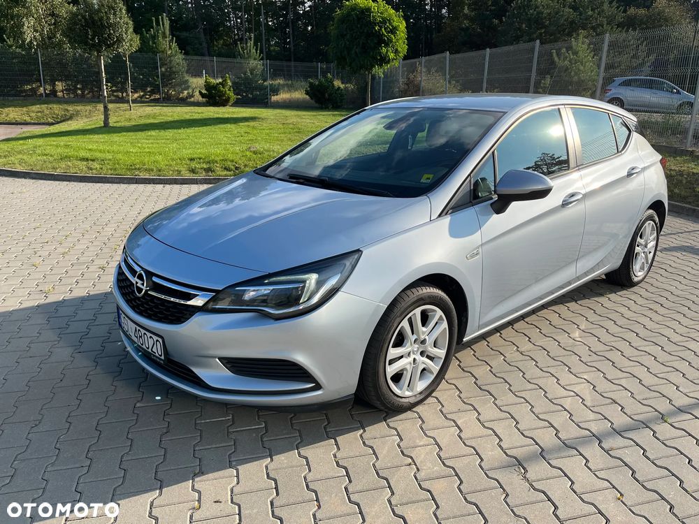 Opel Astra IV 1.6 CDTI Enjoy - 1