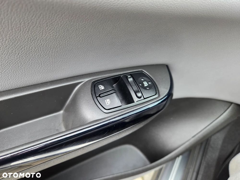 Opel Corsa 1.4 Turbo (ecoFLEX) Start/Stop Innovation - 35