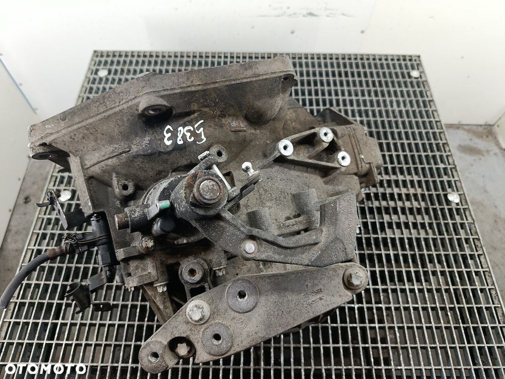 SKRZYNIA BIEGÓW MANUALNA 6 OPEL ZAFIRA B M32 1.9 CDTI - 5