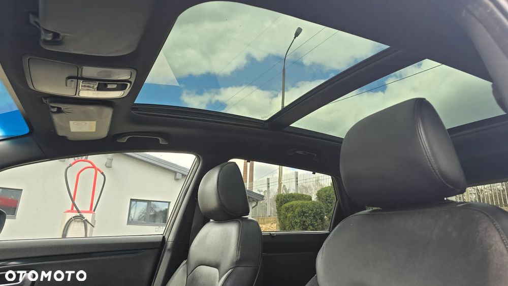 Kia Carens 1.7 CRDi XL 7DCT - 12