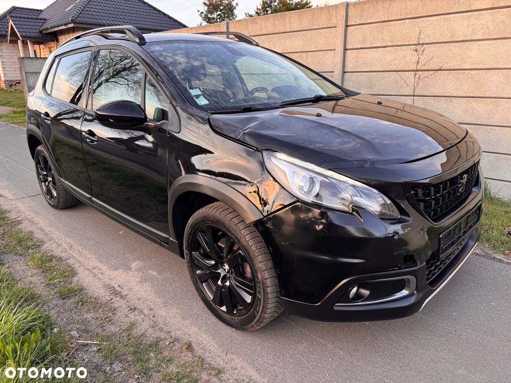 Peugeot 2008 PureTech 110 Stop&Start EAT6 GT-Line Edition - 4