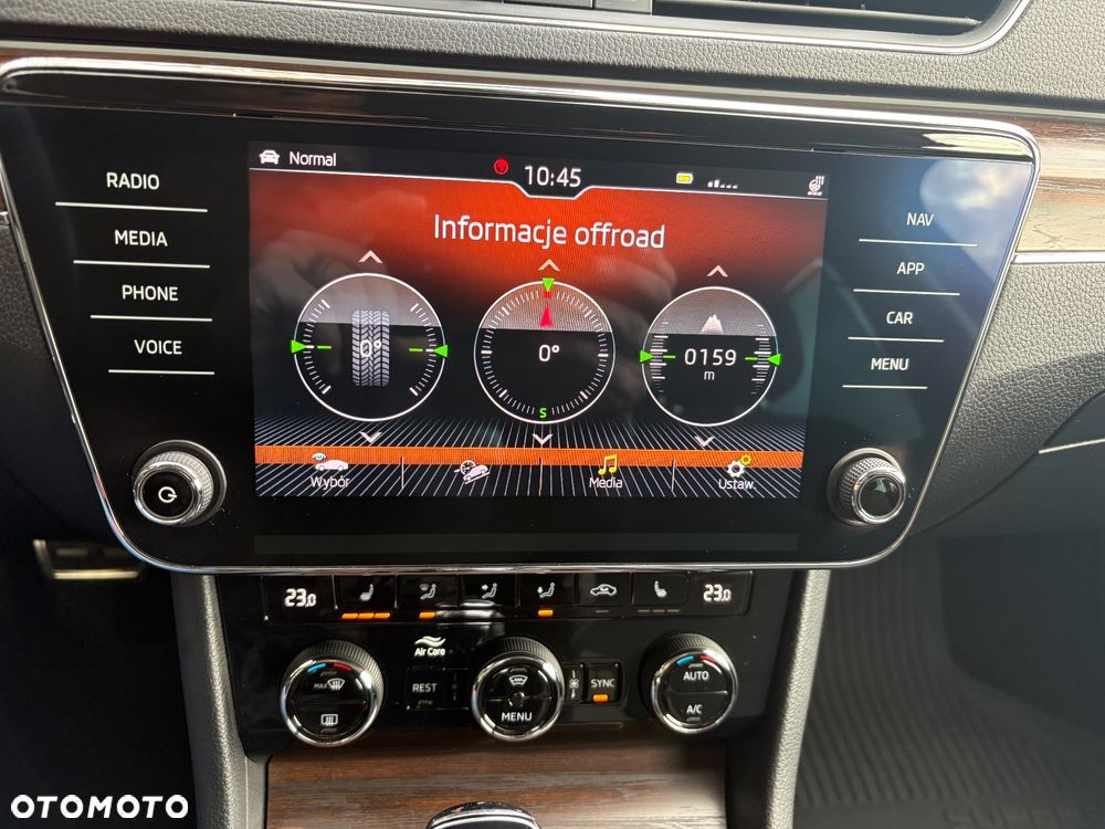 Skoda Superb 2.0 TDI SCR 4x4 Scout DSG - 24