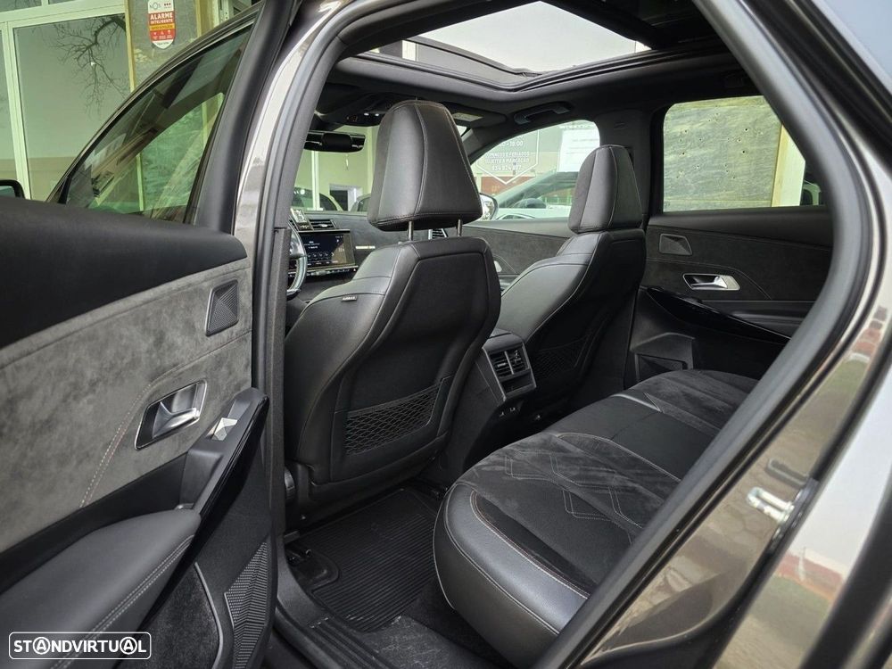 DS DS7 Crossback 2.0 BlueHDi Performance Line EAT8 - 8